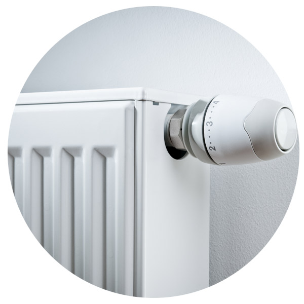 Double radiator with thermostat