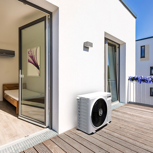 worcester bosch out door unit in white